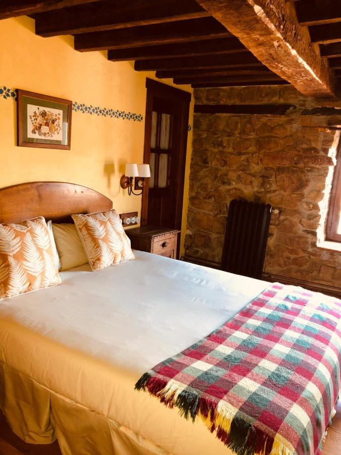 Posada La Trebede Perrozo Buitenkant foto
