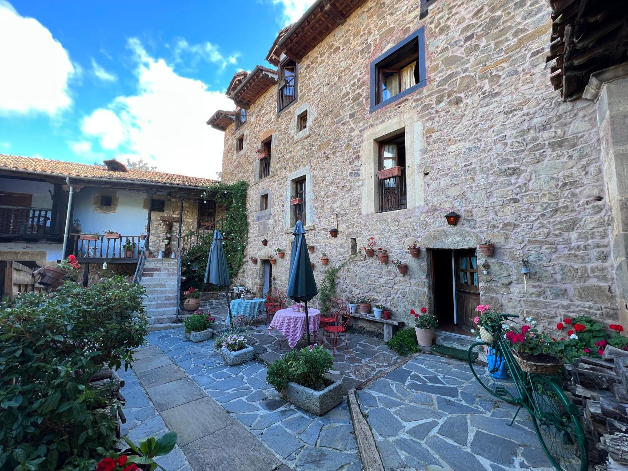 Posada La Trebede Perrozo Buitenkant foto