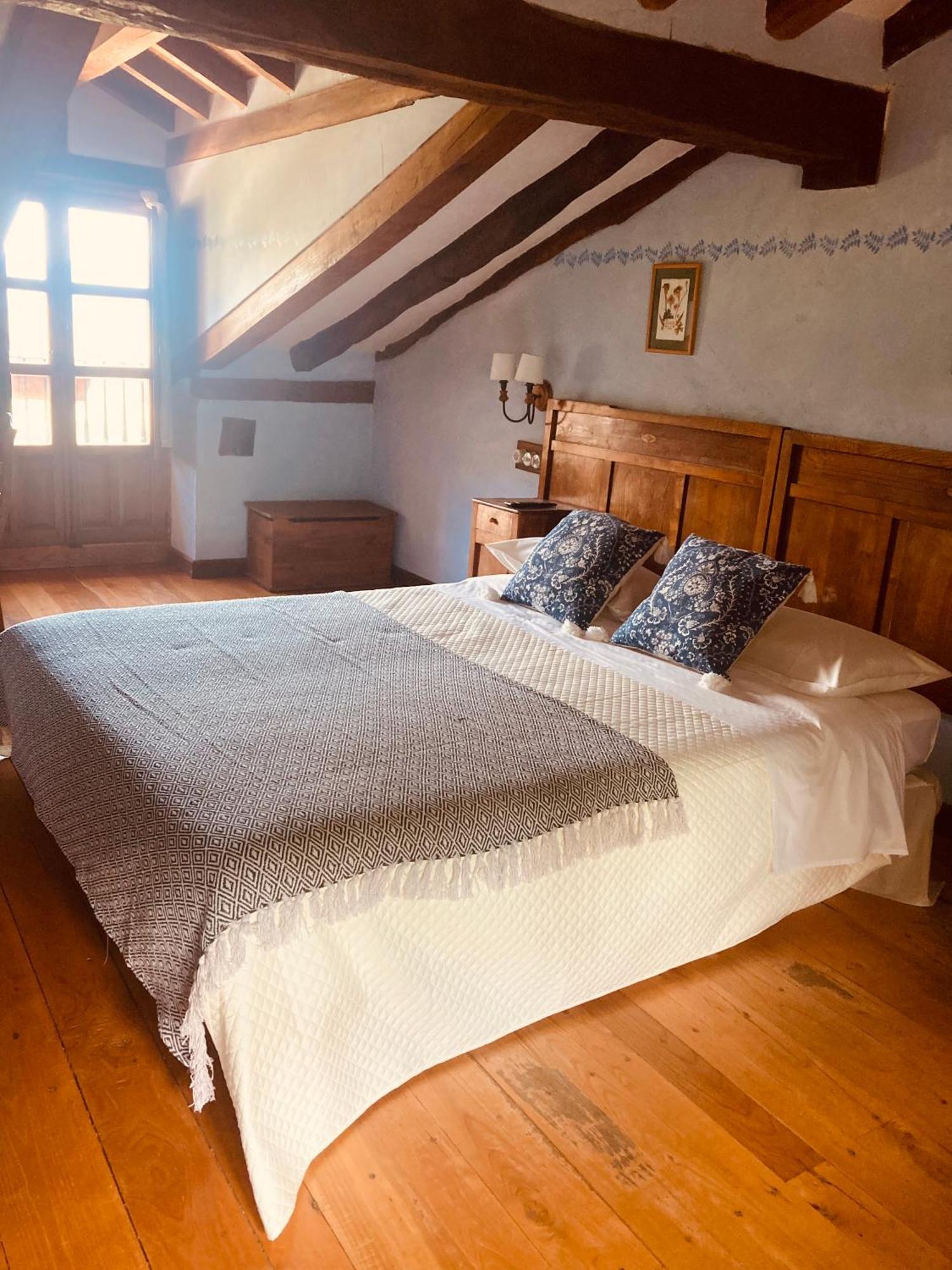 Posada La Trebede Perrozo Buitenkant foto