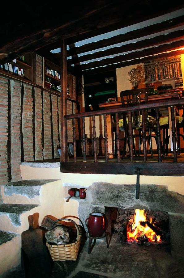 Posada La Trebede Perrozo Buitenkant foto